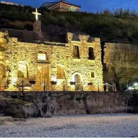 Casa vacanze Casa Di Giorgio-fronte *