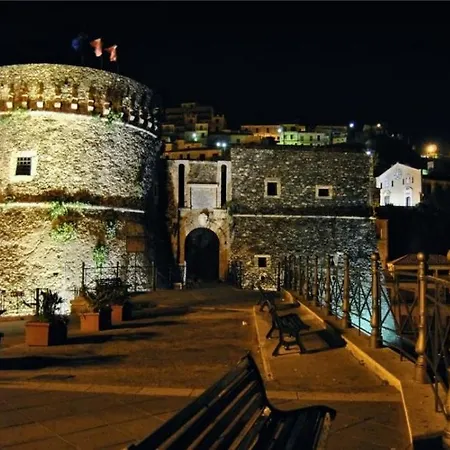 Casa Di Giorgio-fronte Ferienhaus Pizzo (Calabria)